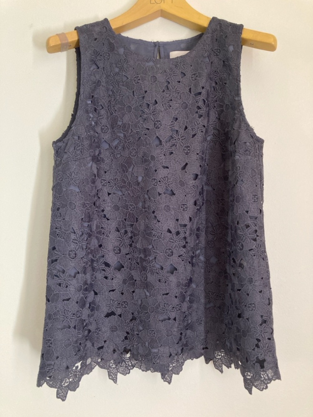 LOFT Gray Floral Lace Sleeveless Blouse